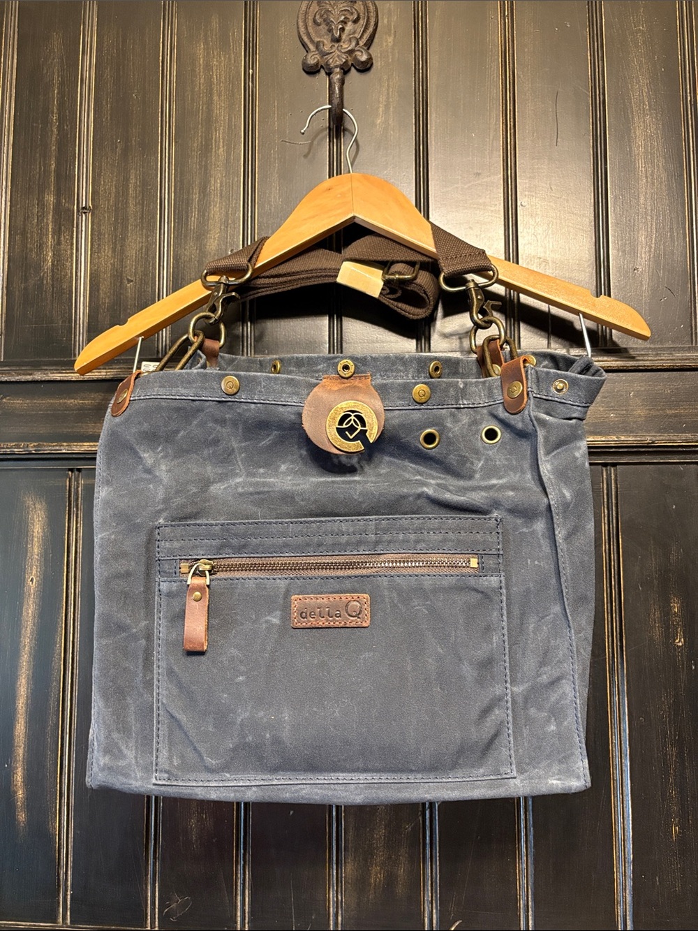 NWOT Della Q Maker bag